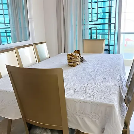 Frente Al Mar Cerca C.amurallada Apartamento