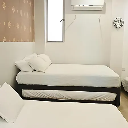 Apartamento Frente Al Mar Cerca C.amurallada